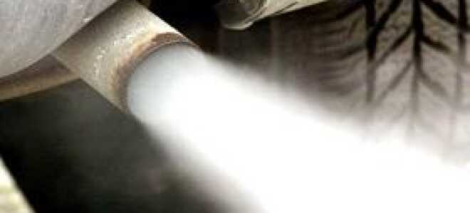 О чем может рассказать дым из выхлопной трубы