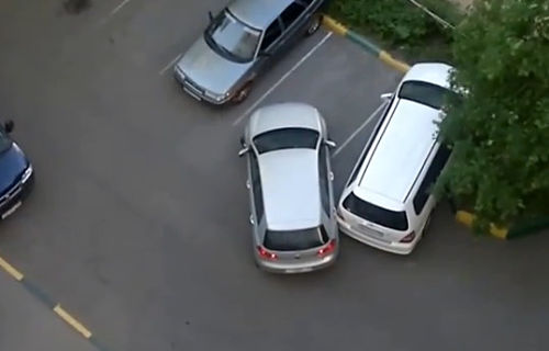 дтп во дворе