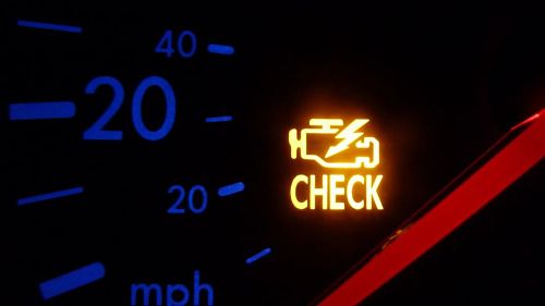 индикатор CHECK ENGINE
